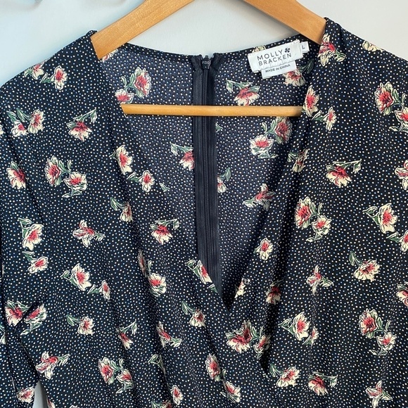 Molly Bracken 3/4 Sleeve Black 1/2‎ Zip Flower Print V-neck Jumpsuit Size Large - Picture 3 of 16